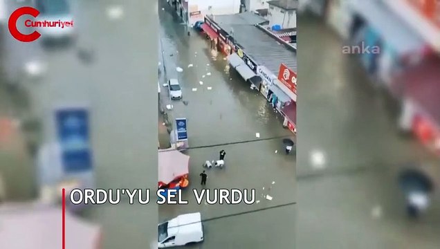 Ordu'yu sel vurdu, araçlar suda yüzdü