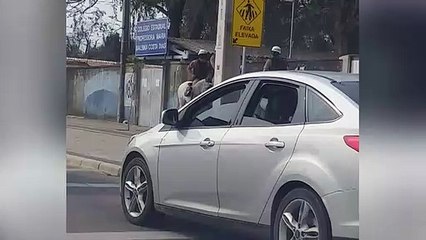 Veja: Policial Militar perde controle e viatura capota no Tarumã