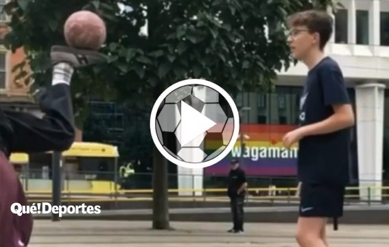 Este loco controla mejor el balón que Messi y Ronaldo juntos