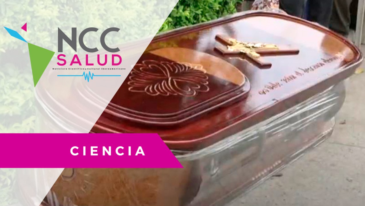 En Ecua­dor, re­cu­pe­ran cuer­pos de fa­mi­lia­res fa­lle­ci­dos por CO­VID-19