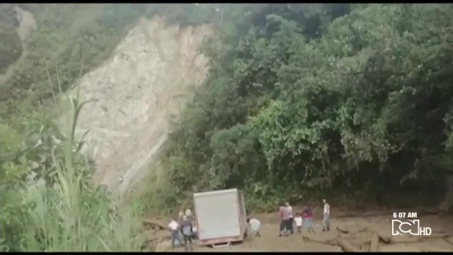 Múltiples derrumbes mantienen cerrada la vía Mocoa – Pitalito