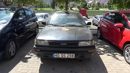 Otomobil bomba gibi patlayıp alev aldı!