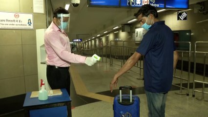 Unlock 4.0: दिल्ली मेट्रो ने ब्लू और पिंक लाइनों पर शुरू की सेवाएं