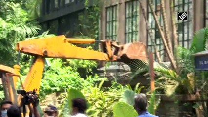 BMC ने की अभिनेत्री कंगना रनौत के कार्यालय में तोड़फोड़