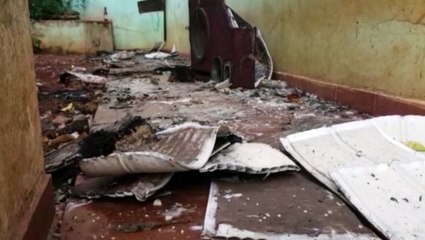 Residência no Bairro Floresta ficou completamente destruída em razão de incêndio