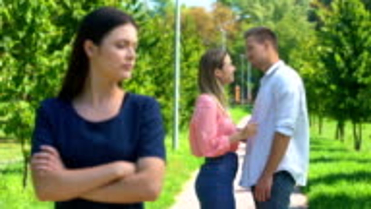 Envier le bonheur des autres, un sentiment "normal"
