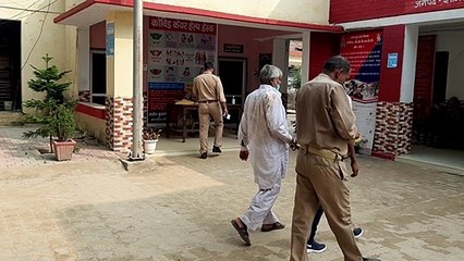 कांधला: झगड़ा कर रहे दो लोगों को पुलिस ने भेजा