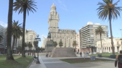 En sus cien años se muestra la Montevideo maravillosa de Mario Benedetti