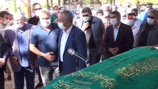 Bülent Arınç ve eşinin Covid-19 testi pozitif çıktı