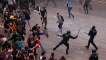 Protestas en Barcelona dejan más de 150 heridos y 83 detenidos