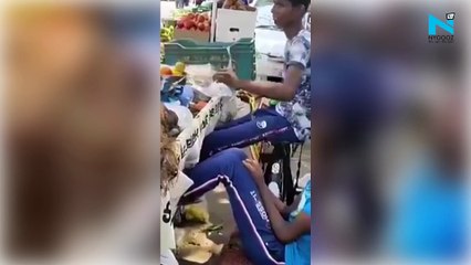 Viral: Vegetable vendor cleans veggies with used face mask!