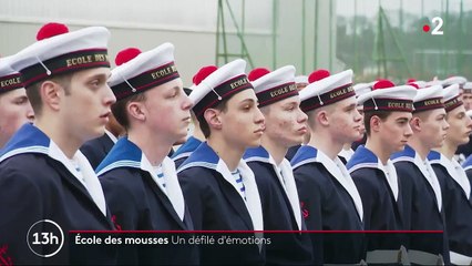 Éducation : émotion pour le premier défilé à l'école des mousses