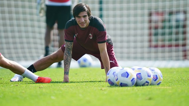 Tonali Cam: il primo allenamento a Milanello