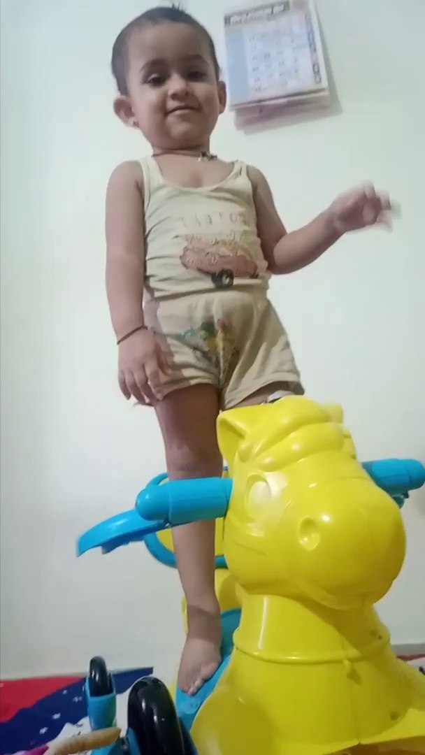 Lakdi ki kathi - kathi pe ghoda Masoom | baby playing with her toy - video  Dailymotion