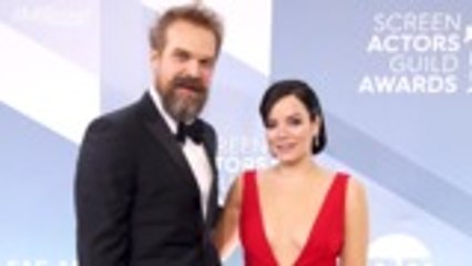 David Harbour and Lily Allen Get Married in Las Vegas | THR News