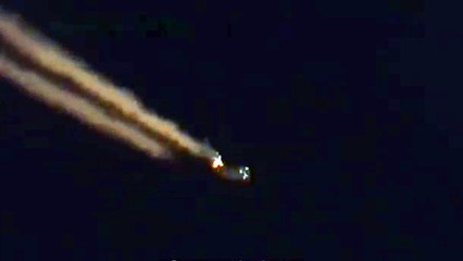 UFO With Flashing Lights Leaves chemtrail High in the atmosphere