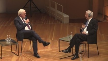 Vargas Llosa : "La literatura crea ciudadanos mucho más difíciles de manipular"