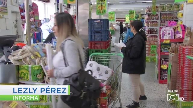 Por el temor del coronavirus, muchos colombianos buscan abastecerse