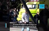 Un camión de bomberos que se dirigía a un incendio chocó contra una moto en 19 y 32