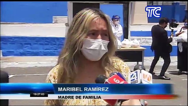 Presidente Lenín Moreno participó de la entrega de kits de alimentación escolar para algunos Establecimientos Públicos