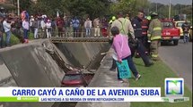 Cae carro al caño de la Avenida Suba en Bogotá