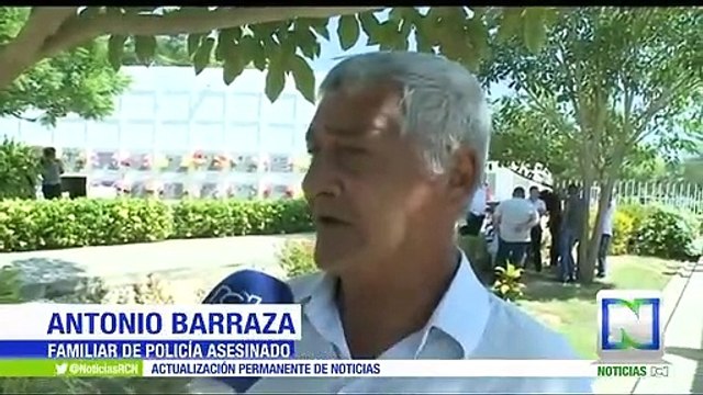 Familiares de policías fallecidos en atentado piden que cesen los ataques