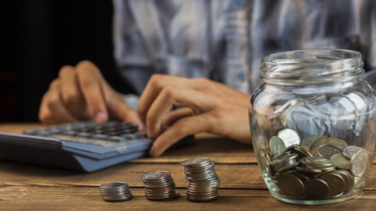¿Para qué alcanzaría el incremento diario del salario mínimo propuesto por gremios y sindicatos?