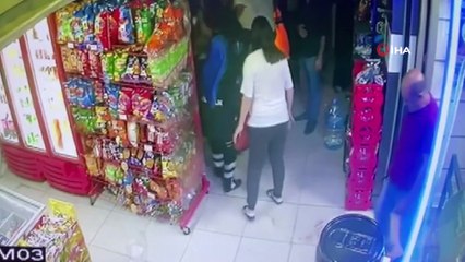 “Kız meselesi” bahanesiyle bıçaklanıp darp edilen genç, markette böyle yere yığıldı