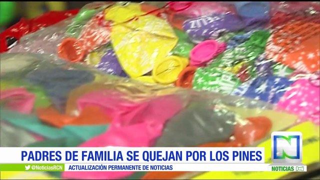 Bombas y colores de marcas determinadas, algunos de los elementos que hacen parte de las listas escolares