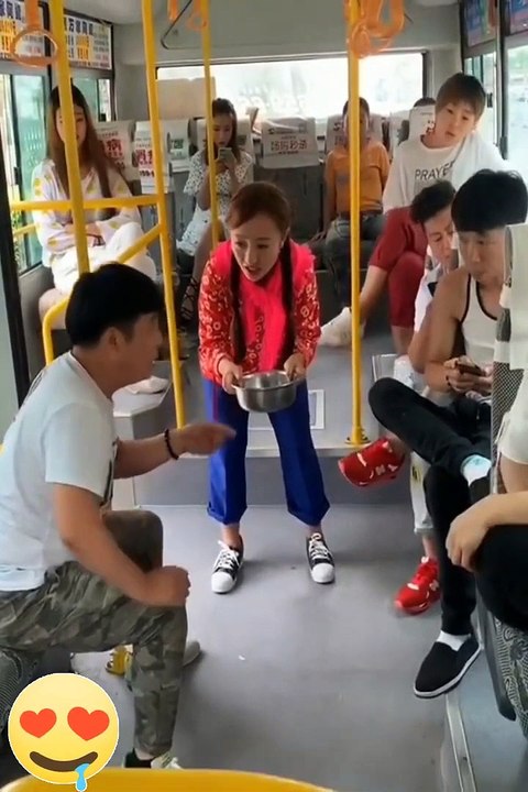 비브라토에웃긴 영상 모음 2020! 틱톡에웃긴동영상 레전드 하이라이트 모음#재미 있고 유머러스 한 비디오 ! 다시 한번보기 힘 1080 x 720