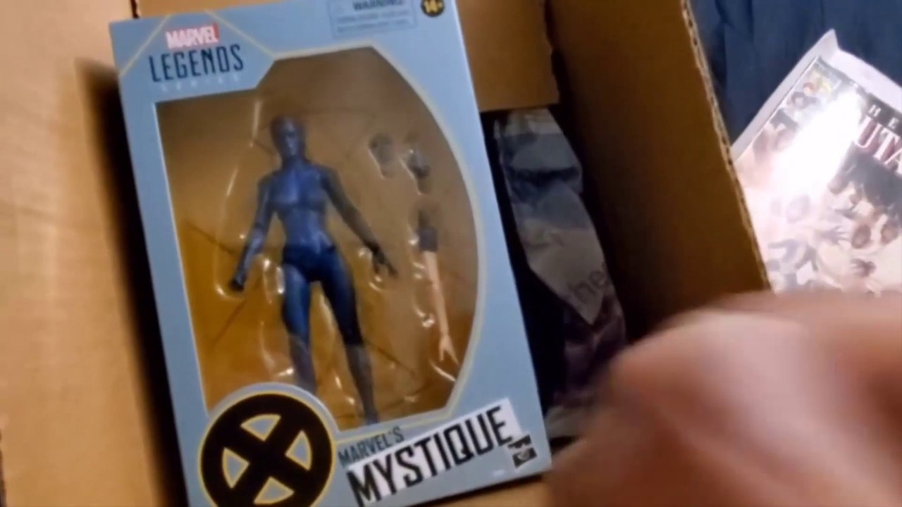 Open The Box - Unboxing Hasbro Movie Mystique  & trying on the Toy Biz Wolverine Shell