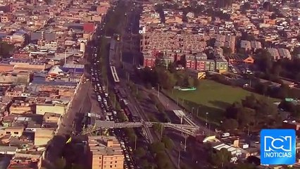 Trancón en la Calle 80 por accidente de motociclistas