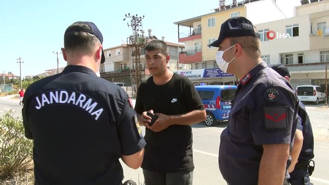 Park halindeki kamyonun içinde neye uğradığını şaşırdı...Kaza anı kamerada
