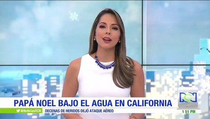Papá Noel bajo el agua en California, Estados Unidos