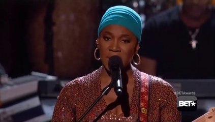 India.Arie - There Goes My Baby - Tribute Charlie Wilson BET Awards - 2013