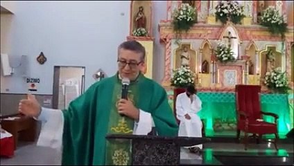 PADRE JOÃO SANTANA FALA VERDADE SOBRE POLÍTICA