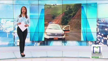 Derrumbes impiden el paso en vía que comunica a Risaralda con Chocó