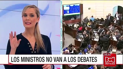 Eva lo sabe: Senadora Maritza Martínez denuncia a funcionarios que no van a debates