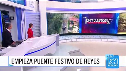 Fluye el tráfico para el Festivo de Reyes en la autopista norte de Bogotá