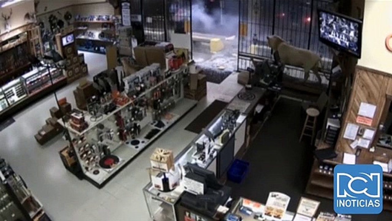 Impresionante robo en tienda de armas en Texas