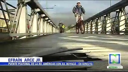 Denuncian mal estado de un puente peatonal en Bogotá