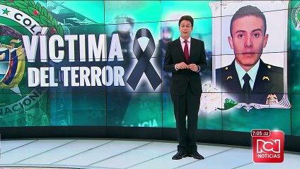 Rinden homenaje a patrullero muerto en atentado en el centro de Bogotá