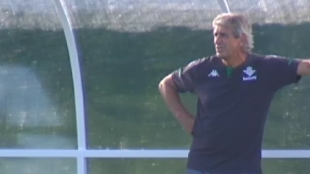 Pellegrini: No puede ser que a tres días del primer partido cambien la hora y el día