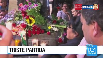Con tequila, canto y fiesta despiden a Juan Gabriel, el divo de Juárez