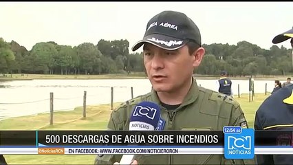 Más de 400 hombres continúan trabajando en extinción de incendio en cerros de Bogotá