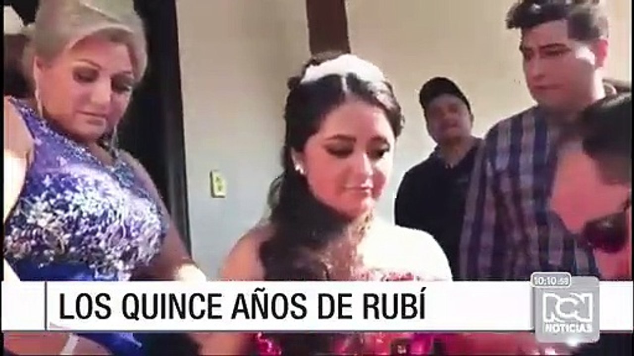 Con cientos de asistentes se realizó la esperada fiesta de 15 años de Rubí