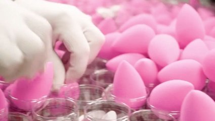 How the Beautyblender was created on the set of 'Girlfriends'