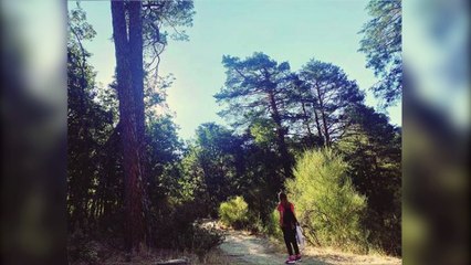 Toñi Moreno disfruta de una excursión por la naturaleza