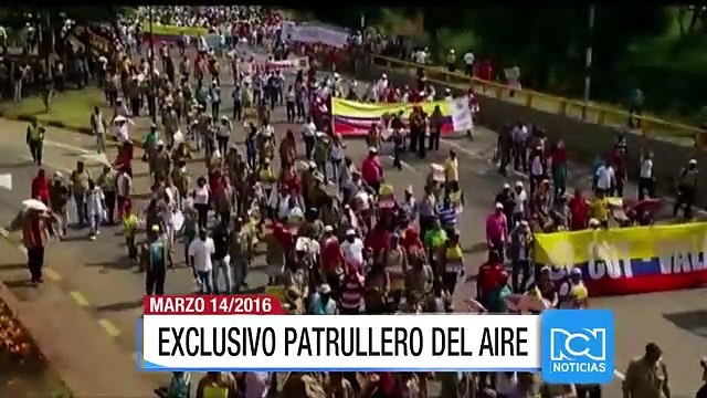 Caos vehicular por protestas de taxistas en contra de la plataforma Uber