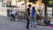 Palstinian youths clash with Israeli forces in Hebron